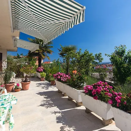 Milka 3* Krk Town