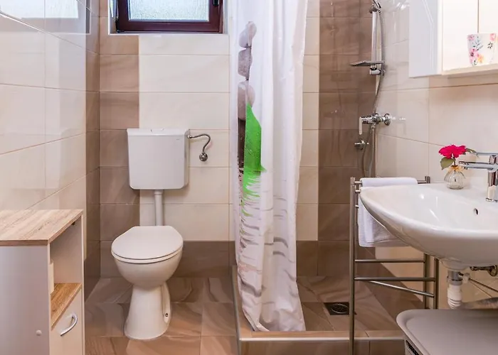 Milka 3* Krk Town